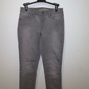 Universal Thread Jeans